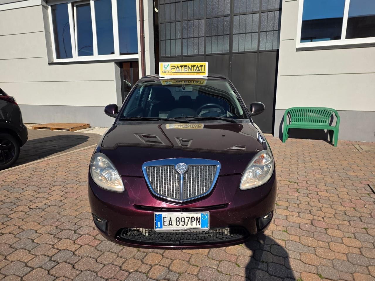 Lancia Ypsilon 1.4 Oro Ecochic GPL