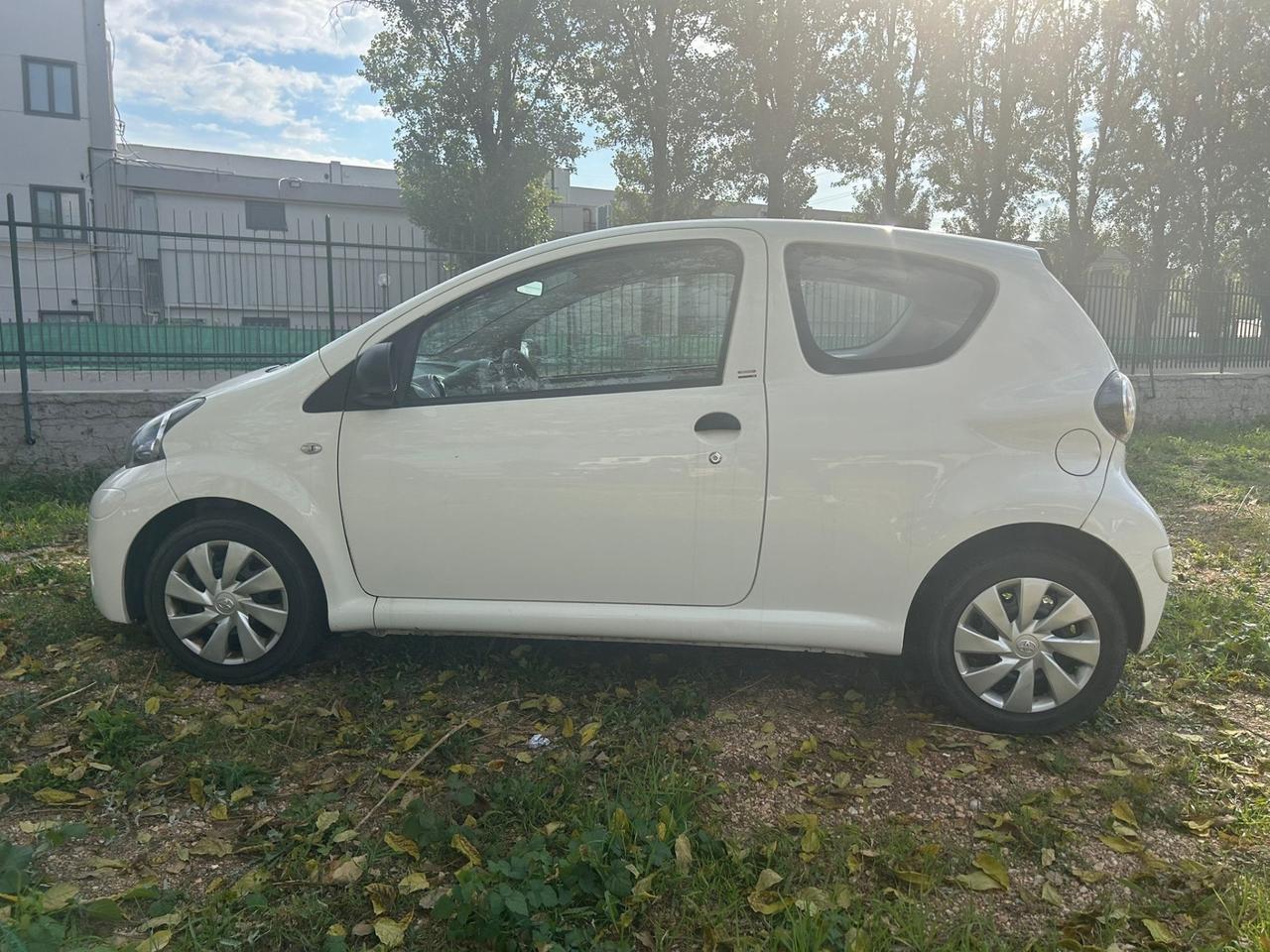 Toyota Aygo 1.0 12V VVT-i 3 porte Orange Connect