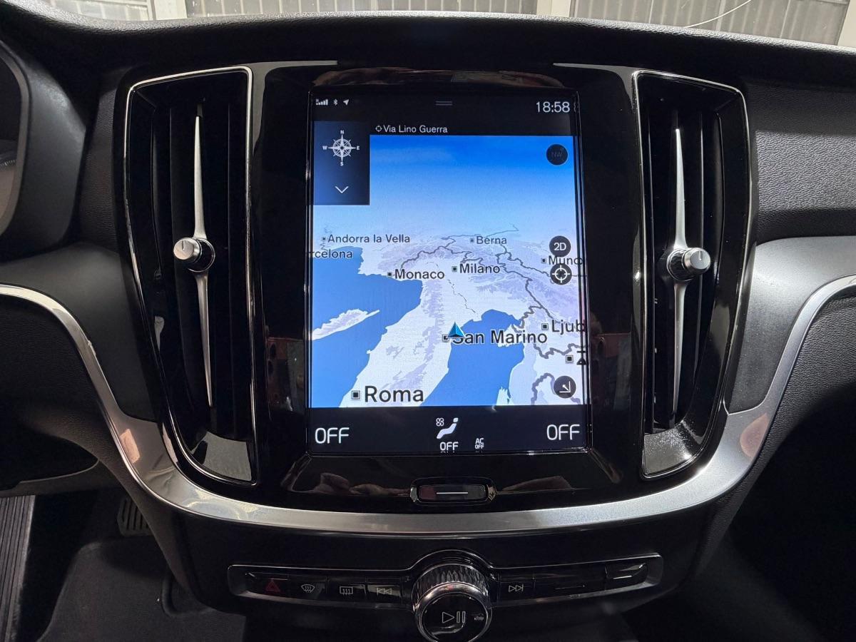 VOLVO - V60 - D3 Geartronic R-design