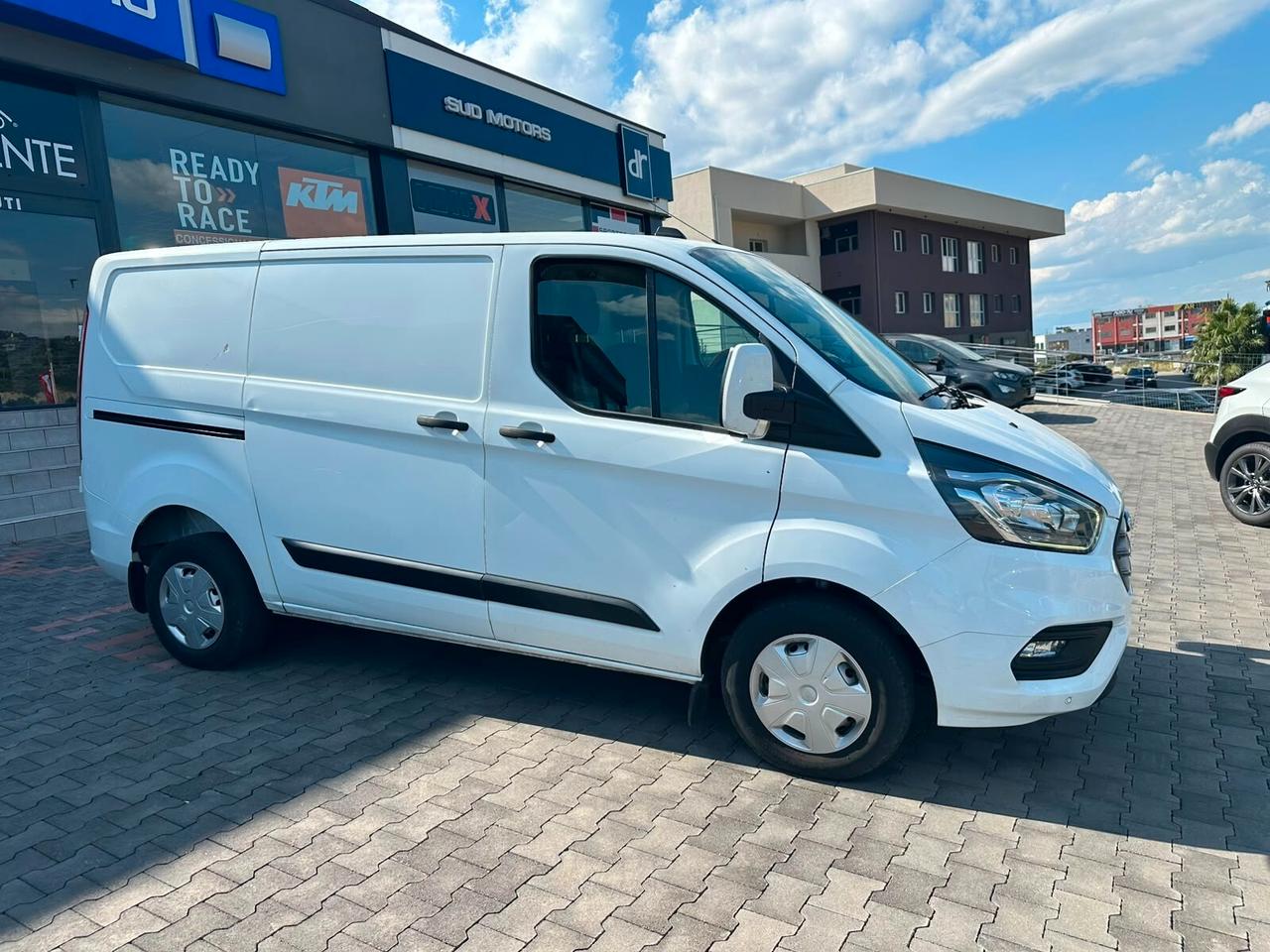 Ford Transit Custom 280 2.0 EcoBlue Hybrid 130 PC Furg. Titanium