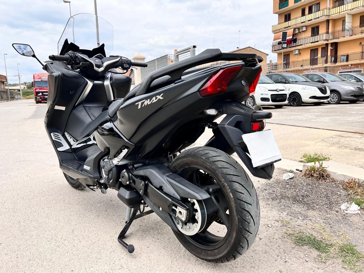 Yamaha T Max 530 DX