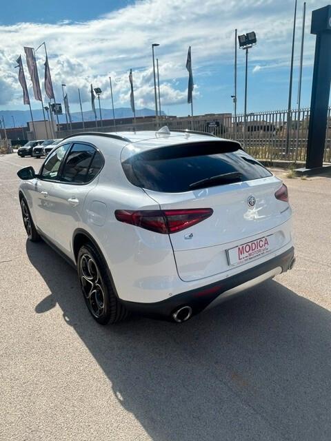 Alfa Romeo Stelvio 2.2 Turbodiesel 210 CV AT8 Q4 Super