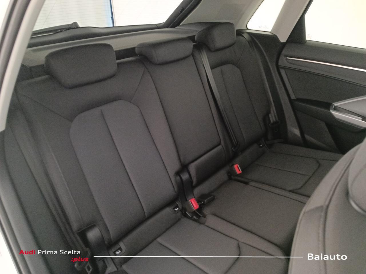 Audi Q3 35 2.0 tdi business advanced s tronic