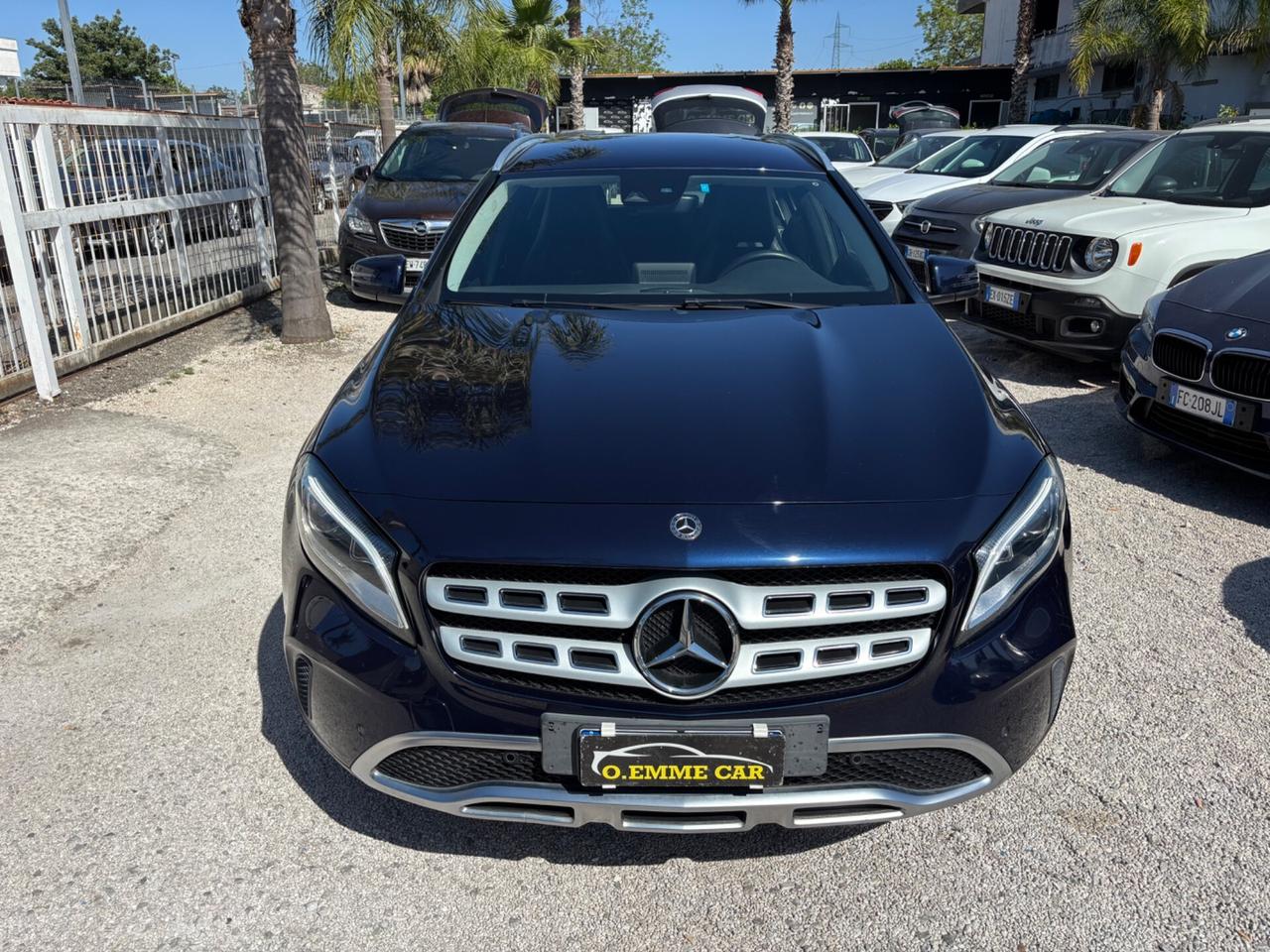 MERCEDES GLA200D 4MATIC AUTOM PERFETTA