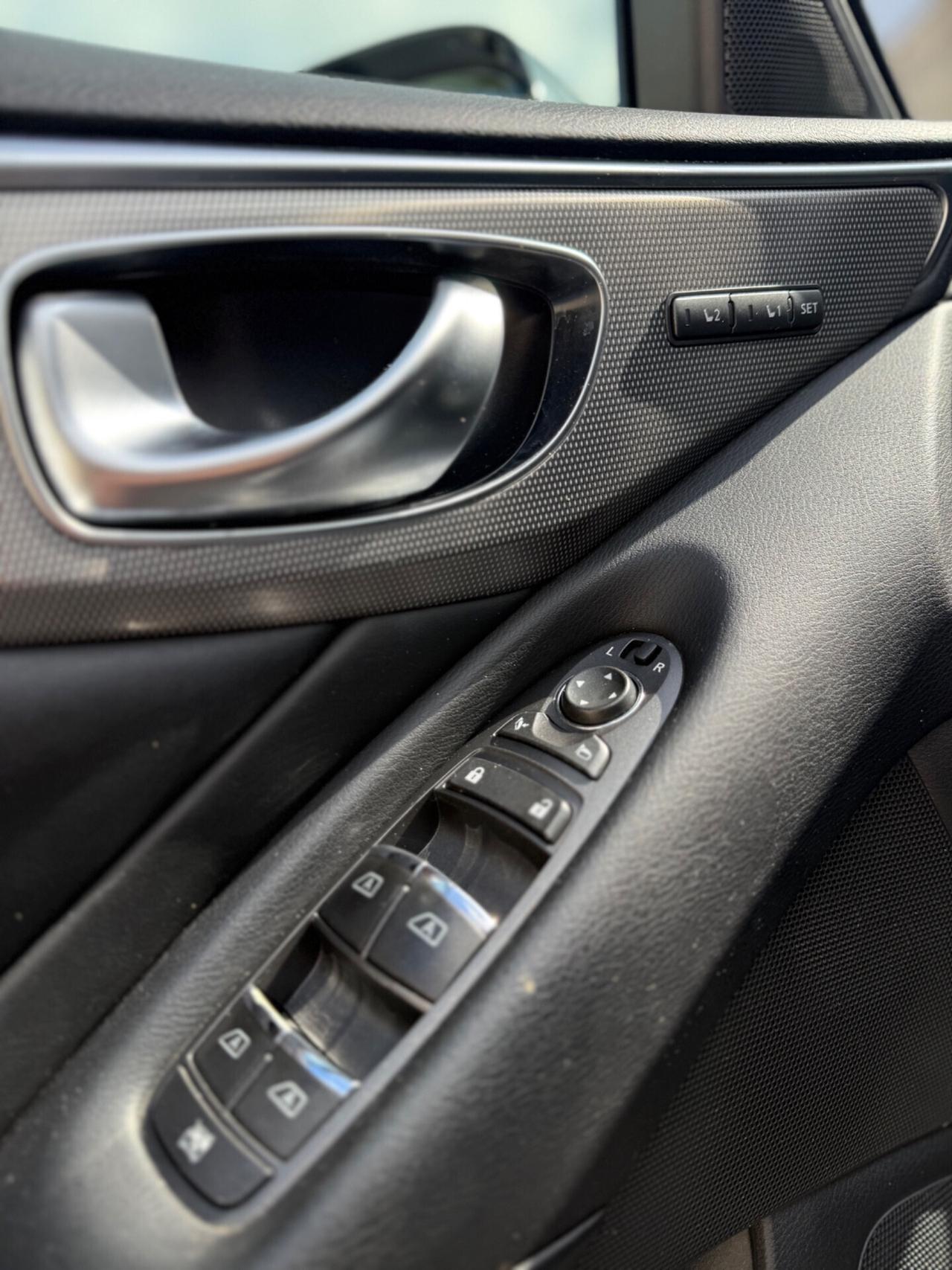 Infiniti Q50 2.2 diesel AT Sport