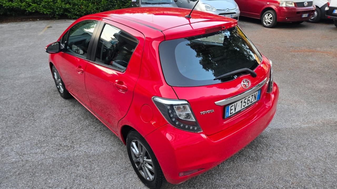 Toyota Yaris 1.0 5 porte Lounge