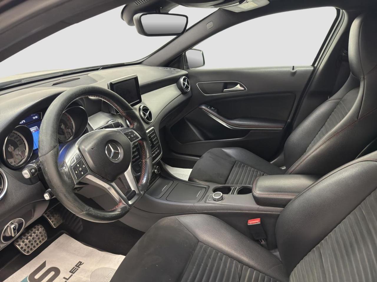 Mercedes-Benz GLA 250 Automatic 4Matic Premium