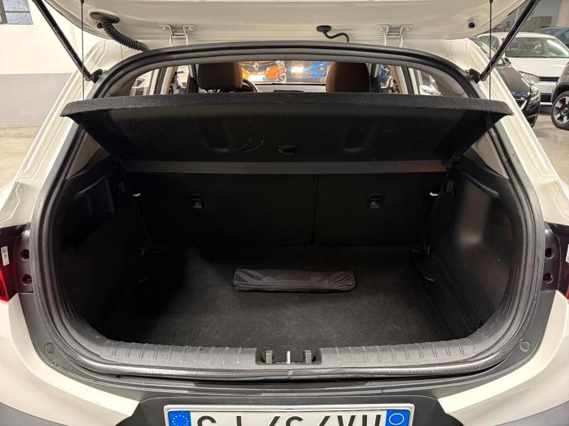 Kia Stonic 1.2 dpi Urban 84cv