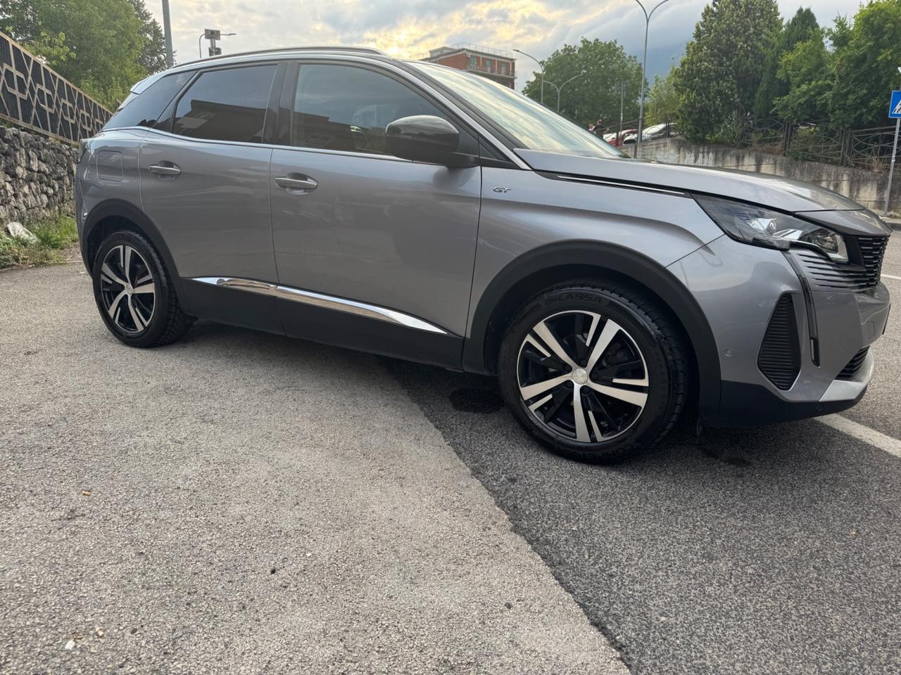 Peugeot 3008 BlueHDi 130 S&S EAT8 GT Pack