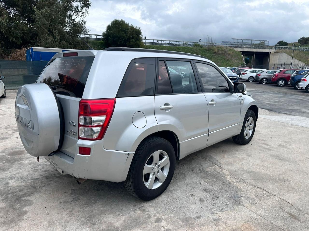 Suzuki Grand Vitara 1.9 DDiS 5 porte