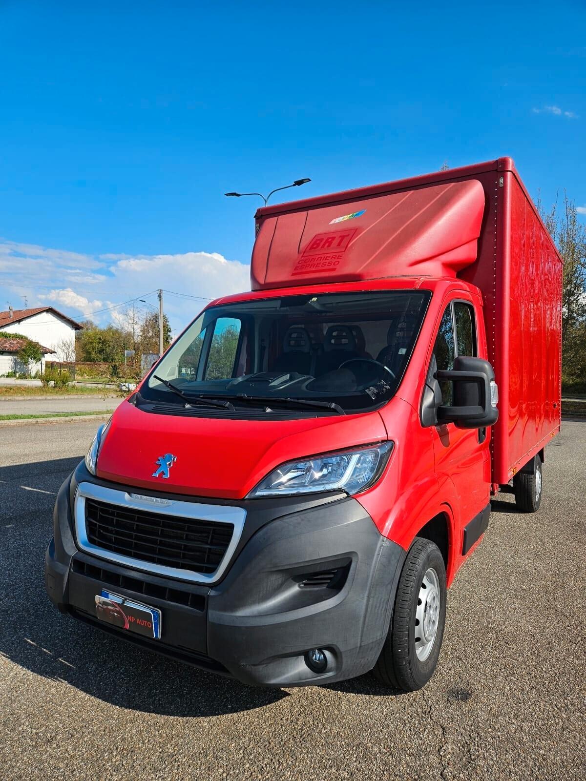 Peugeot Boxer 335 2.2 BlueHDi 140 S&S PLM Cassonato