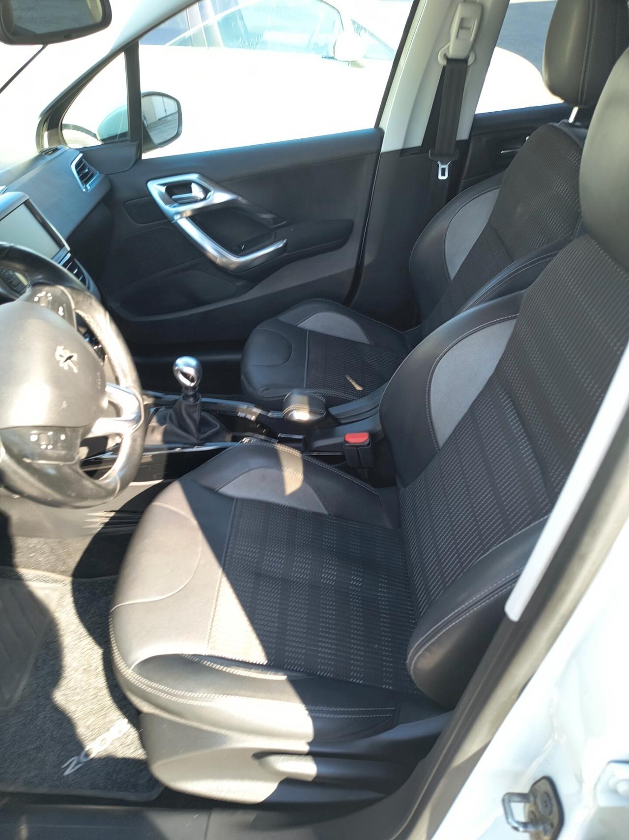 Peugeot 2008 BlueHDi 120 S&S Allure