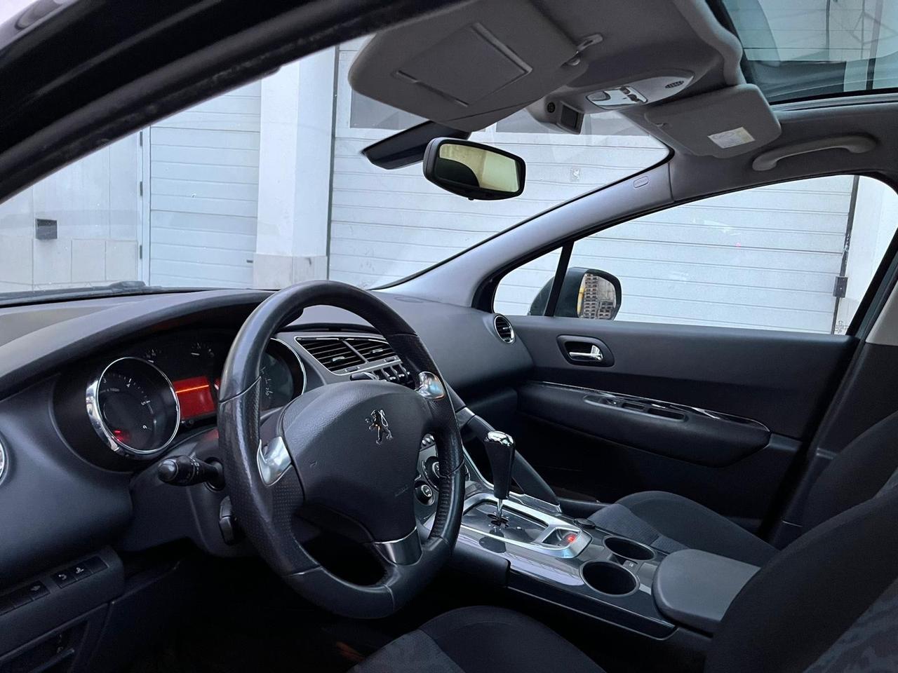 Peugeot 3008 1.6 HDi 110CV cambio robotizzato Outdoor