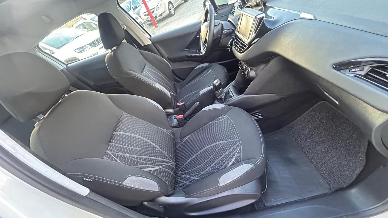 Peugeot 208 1.4 HDi 68 CV