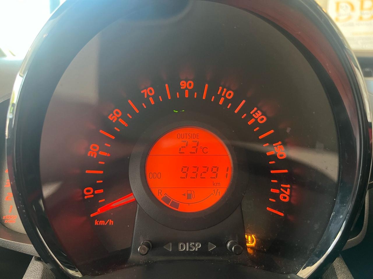 Toyota Aygo 1.0 VVT-i 69 CV 5 porte x-black TSS MMT