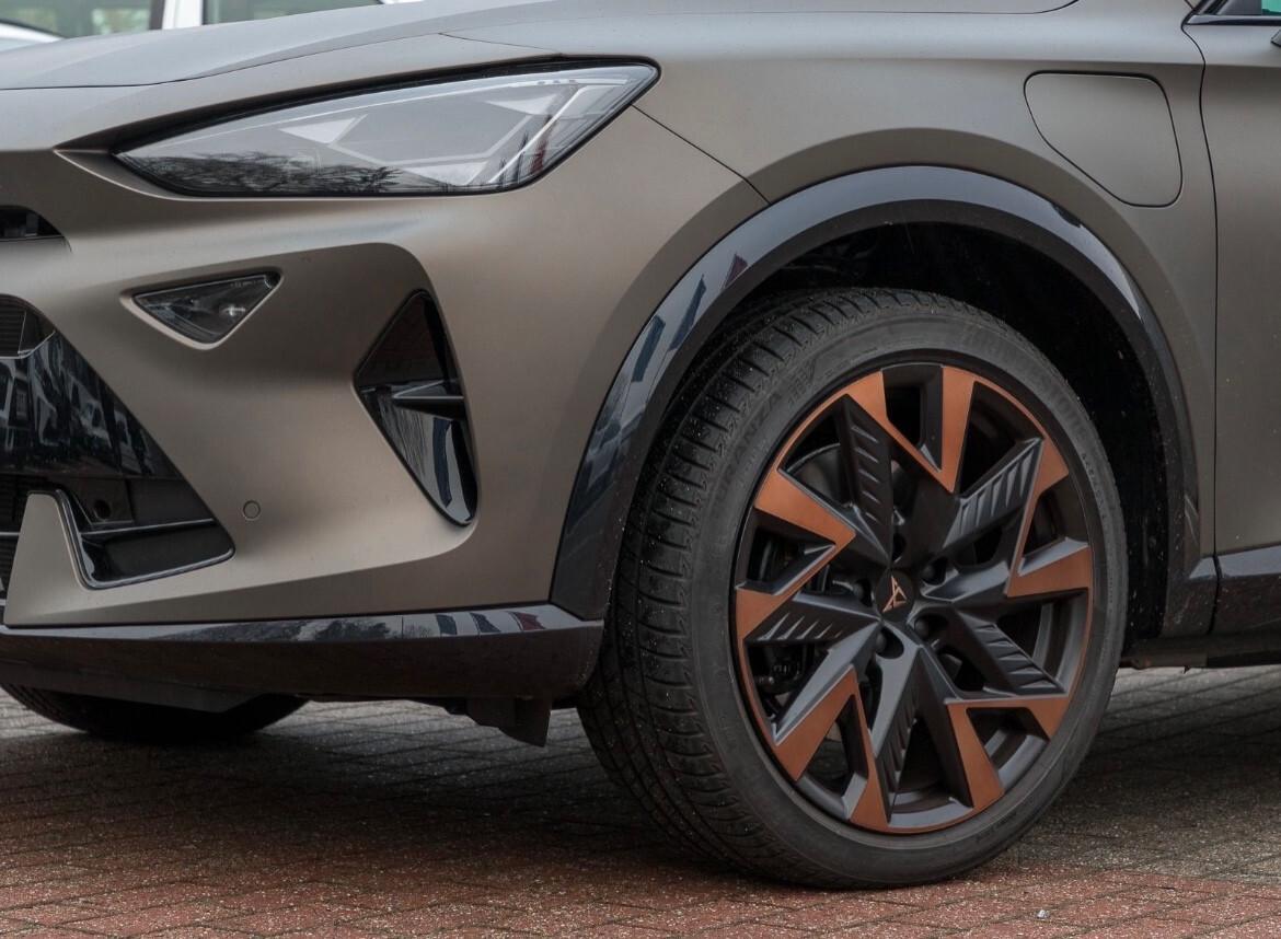 Cupra Formentor 1.5 eHybrid 272 cv 30KM/LITRO