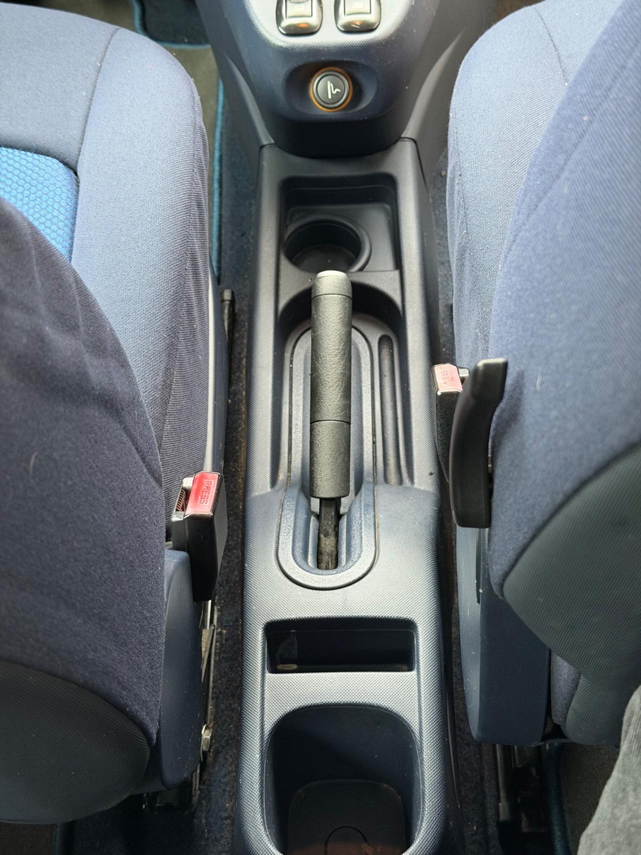 Peugeot 1007 1.4 Happy- Adatta ai neopatentati