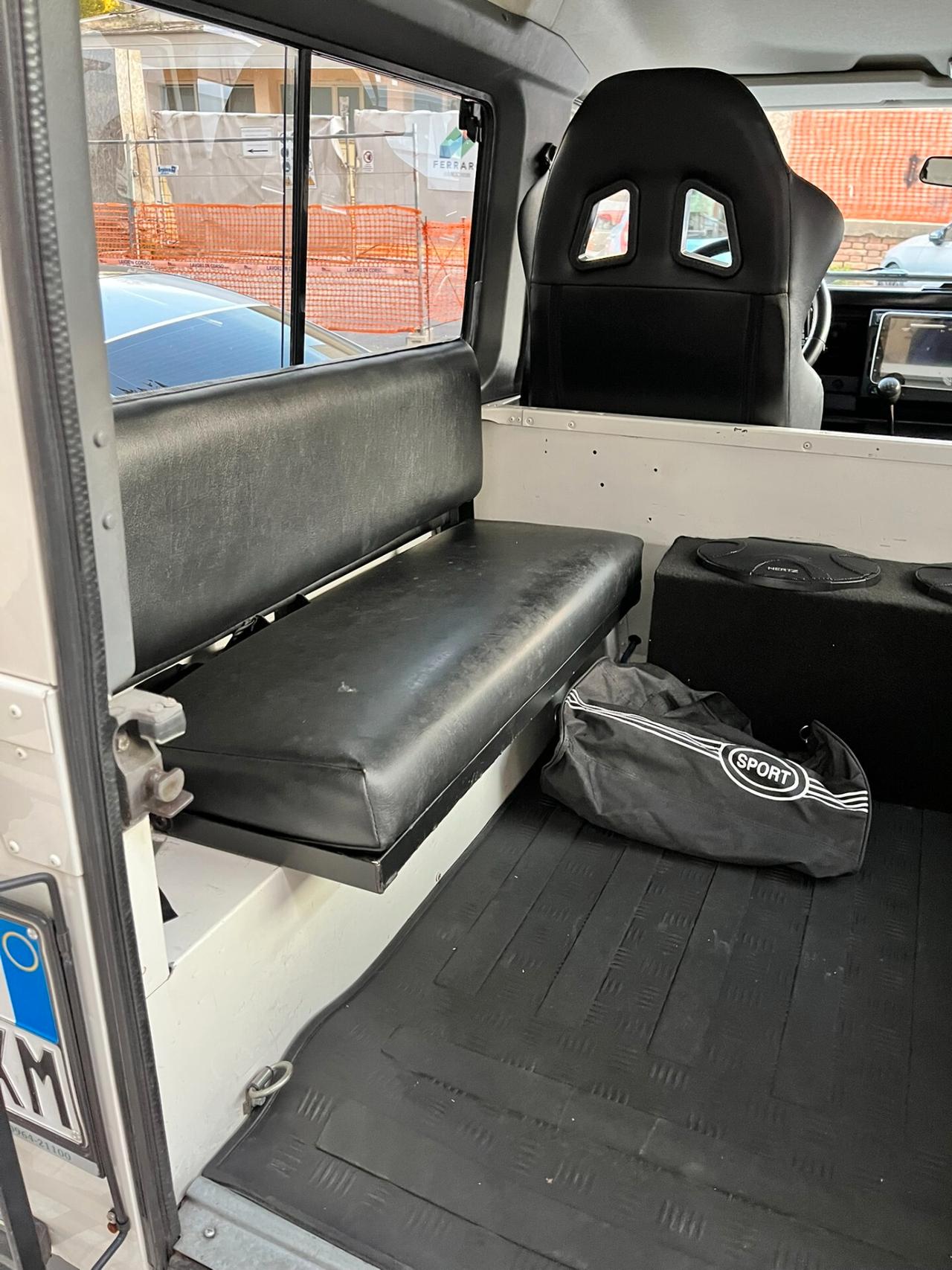 Land Rover Defender 90 2.5 Td5 Station Wagon SE
