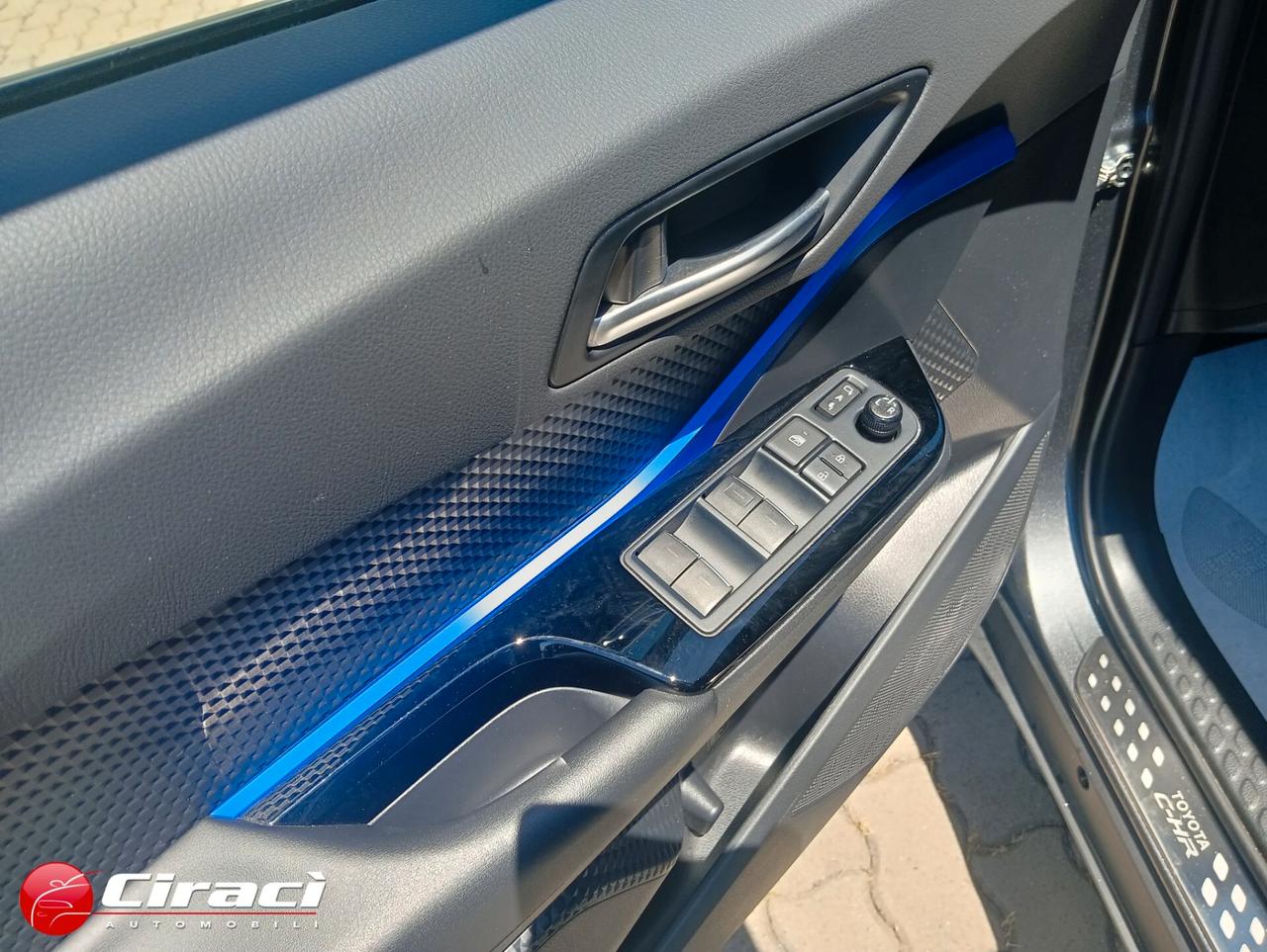 Toyota C-HR 2.0 Hybrid E-CVT Style