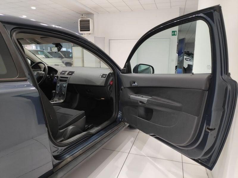 Volvo C30 C30 1.6 d2 Kinetic 115cv*119.000 KM*DIESEL*