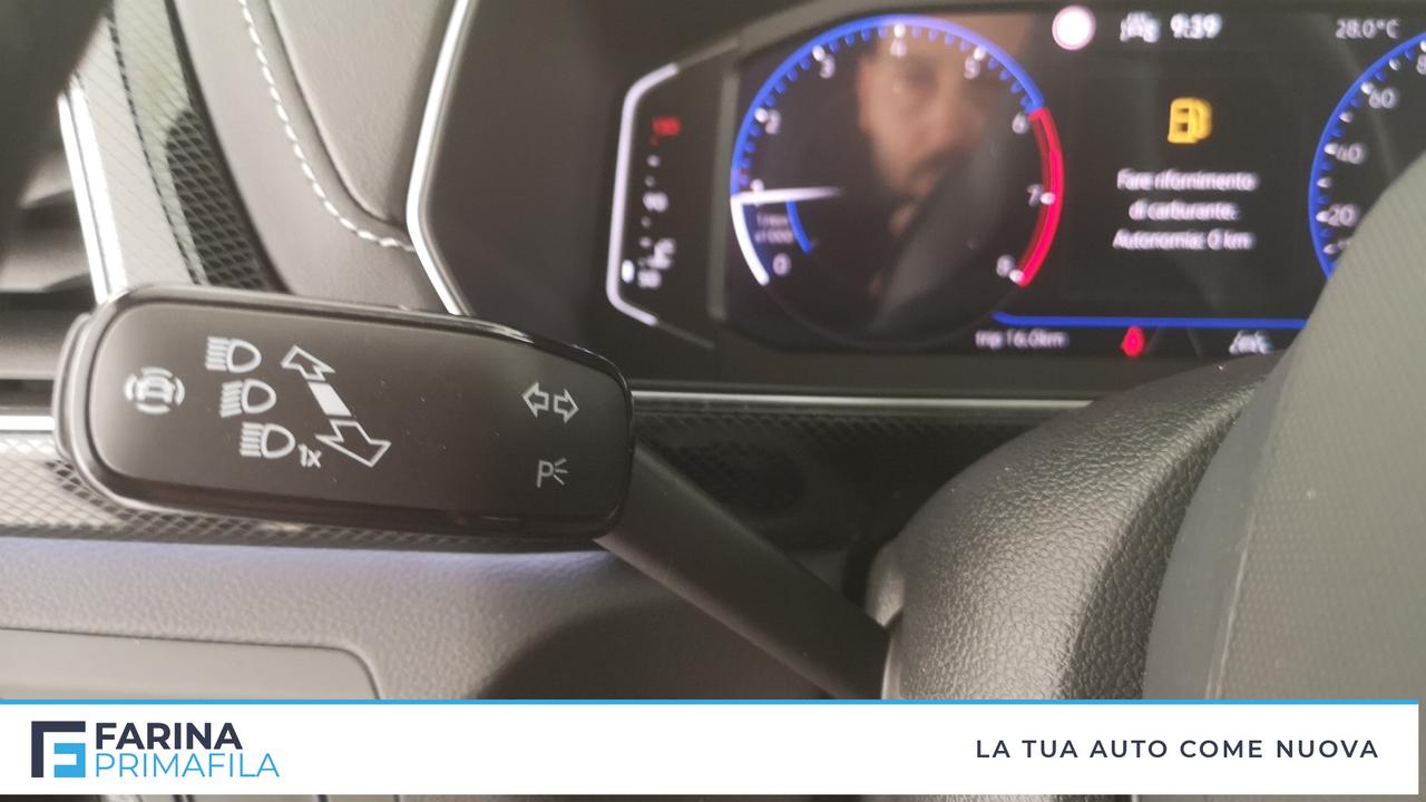 VOLKSWAGEN T-Cross 2024 - T-Cross 1.0 tsi R-Line Plus 115cv