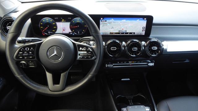 MERCEDES-BENZ GLB 200 d Automatic Sport