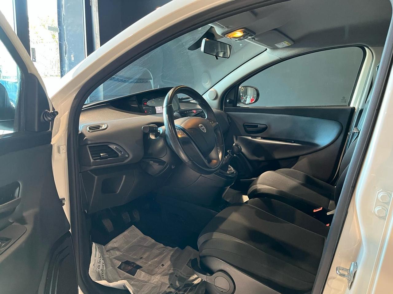 Lancia Ypsilon 2016 GPL
