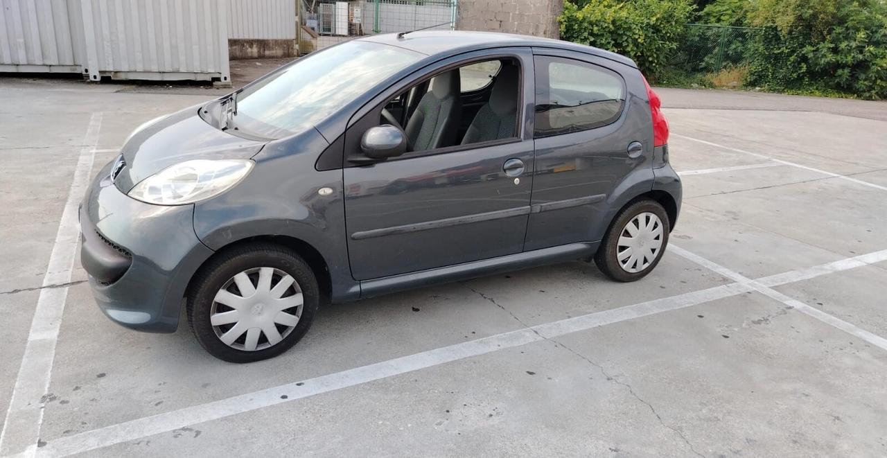Peugeot 107 5 porte