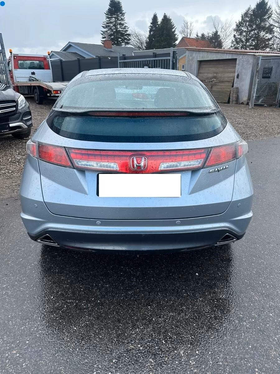 Honda Civic 1.8 i-VTEC 5p. Exclusive LH i-P benzina/GPL