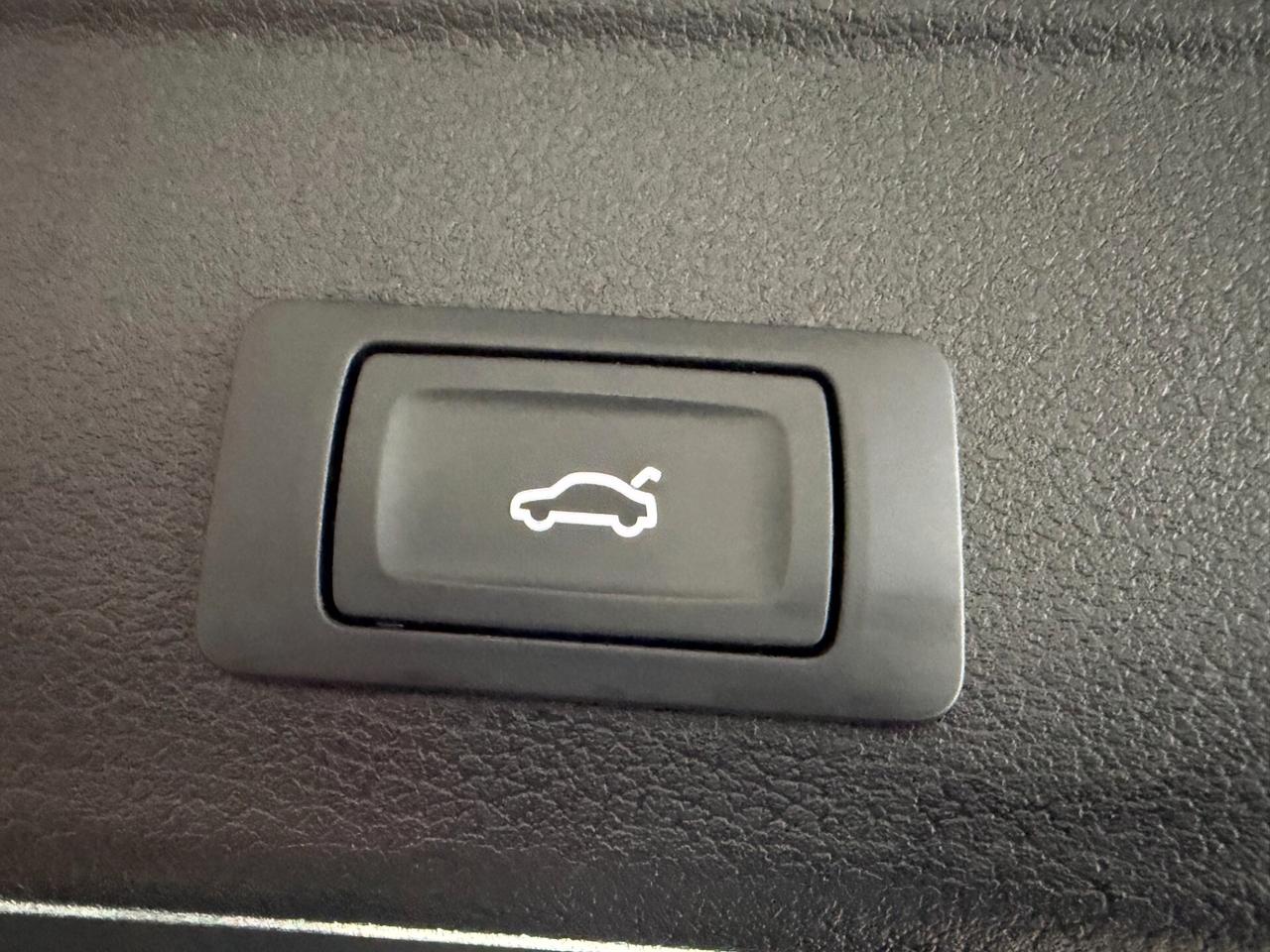 Audi A4 Avant 30 2.0 TDI 136 cv. MHEV S Tronic LINE EDITION