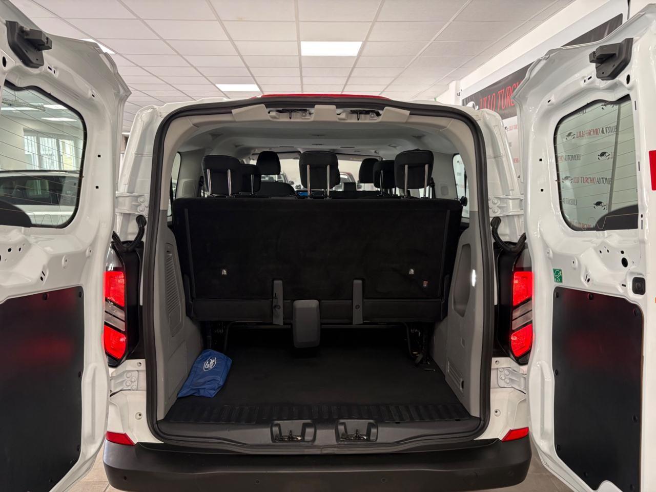 Ford Transit Custom 320 2.0 EcoBlue 136CVCombi 9 POSTI €24900+IVA