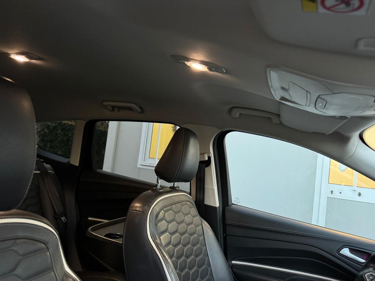 Ford Kuga 2.0 TDCI 150 CV S&S 4WD Powershift Vignale