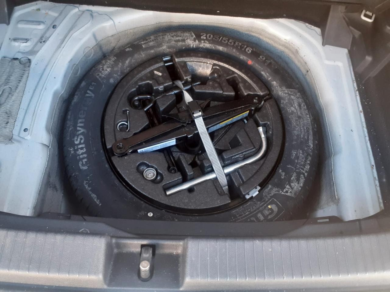 Volkswagen T-Cross 1.6 TDI DSG - 2020