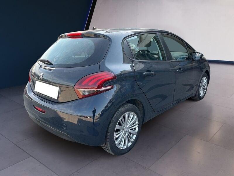 Peugeot 208 I 2015 1.2 puretech Active s&s 82cv 5p neopatentati