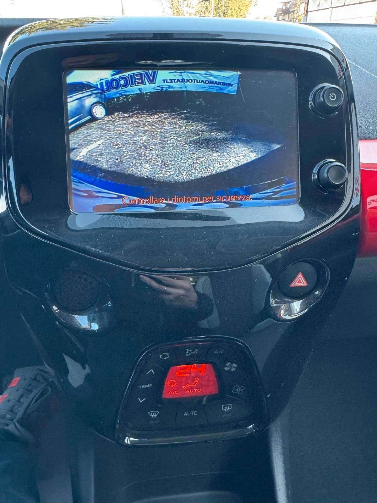 Toyota Aygo 1.0 VVT-i 69 CV 5 porte x-clusiv