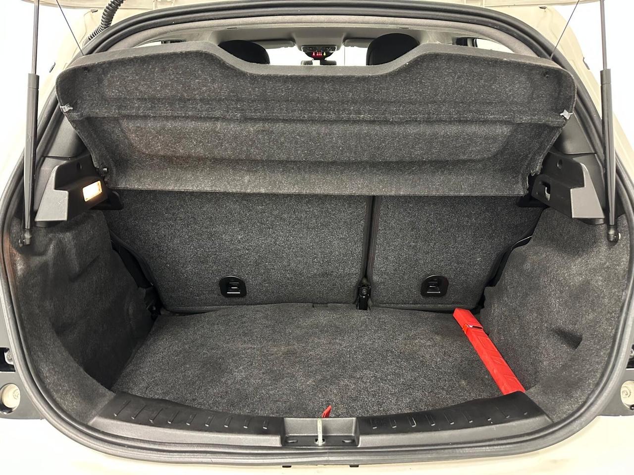 Lancia Ypsilon 1.2 69 CV 5 porte GPL Ecochic Gold - NeoPatentati