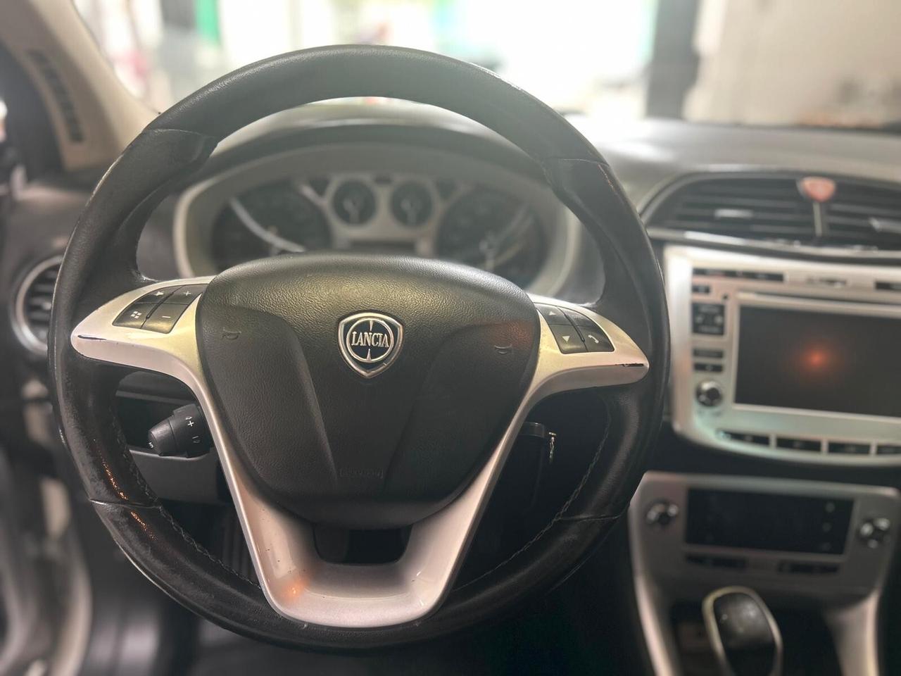 Lancia Delta 1.4 T-Jet 120 CV Argento Ecochic GPL