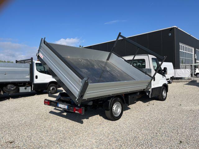 IVECO Daily 35S 14 ribaltabile trilaterale nuovo