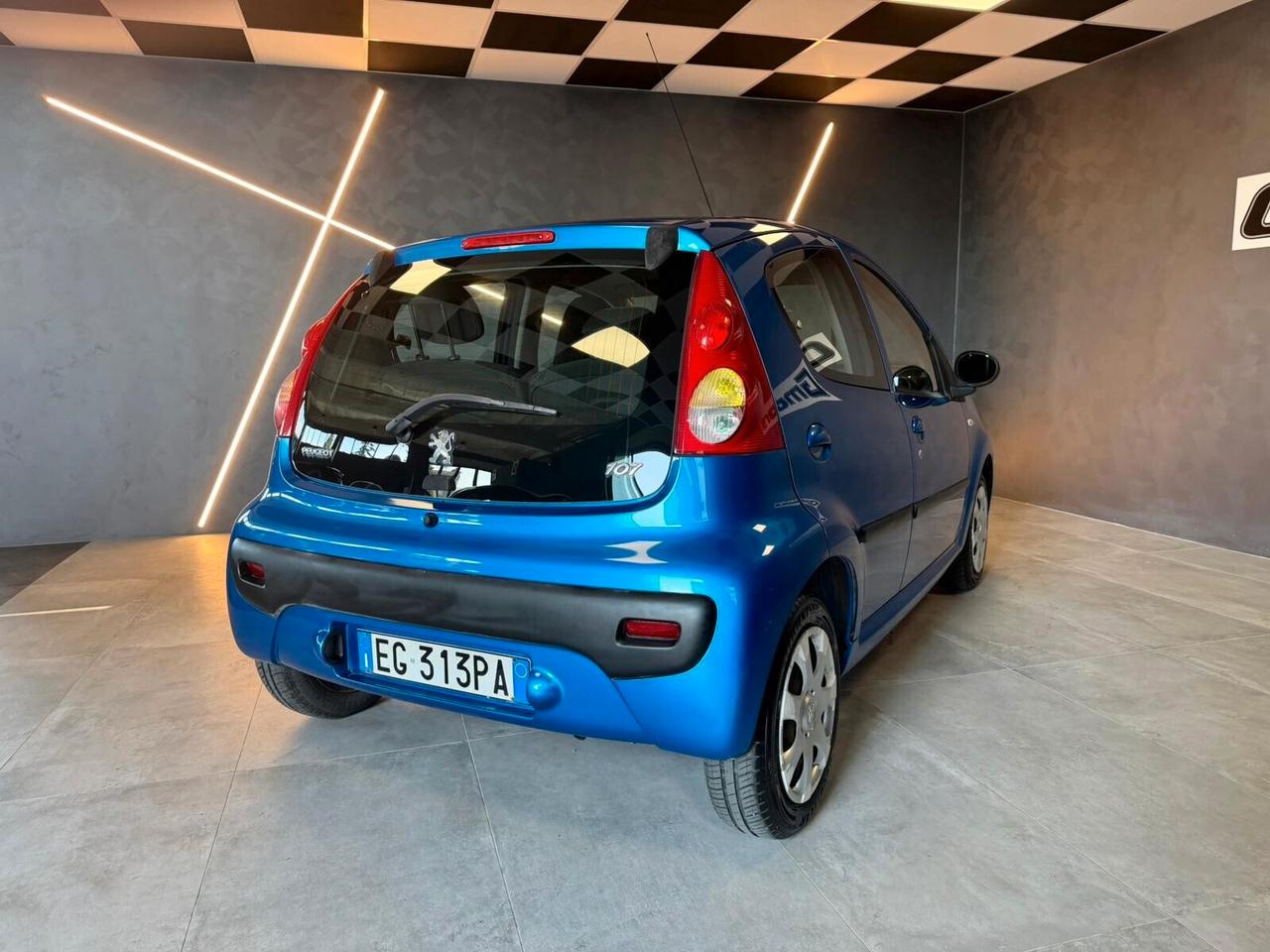 Peugeot 107 1.0 68CV 5p. Plaisir