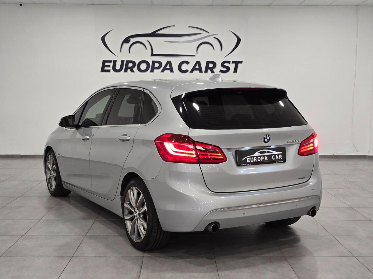 Bmw 2er Active Tourer 220d Active Tourer Luxury