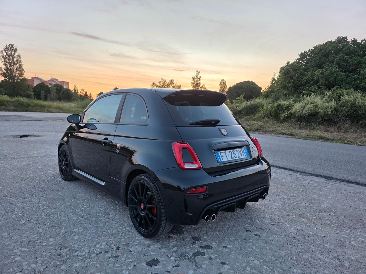 Abarth 595 1.4 Turbo T-Jet 180 CV Competizione