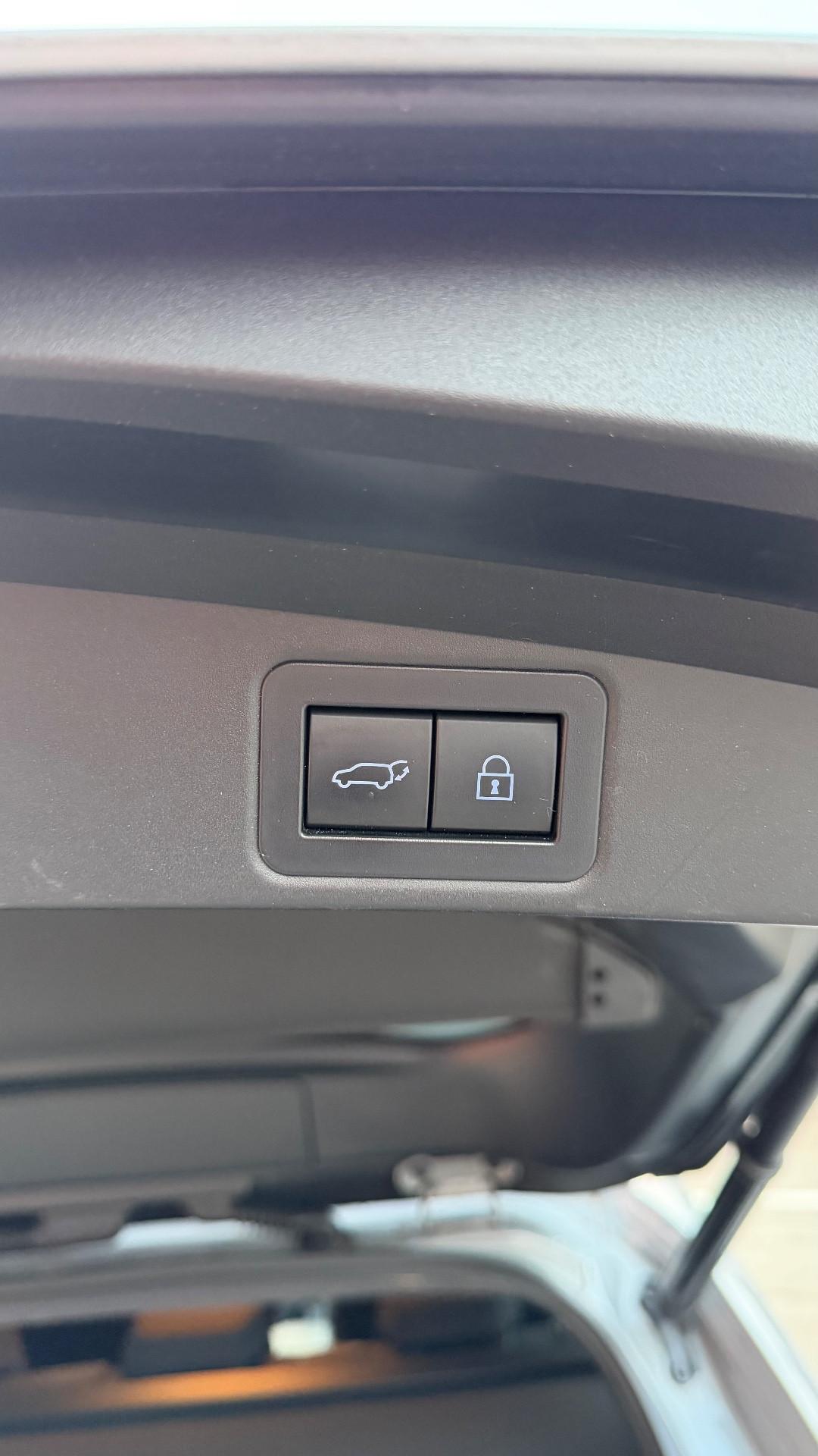 Toyota Corolla Touring 2.0 Hybrid