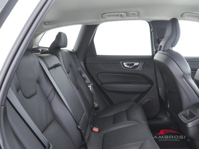 VOLVO XC60 B4 (d) AWD Geartronic Inscription