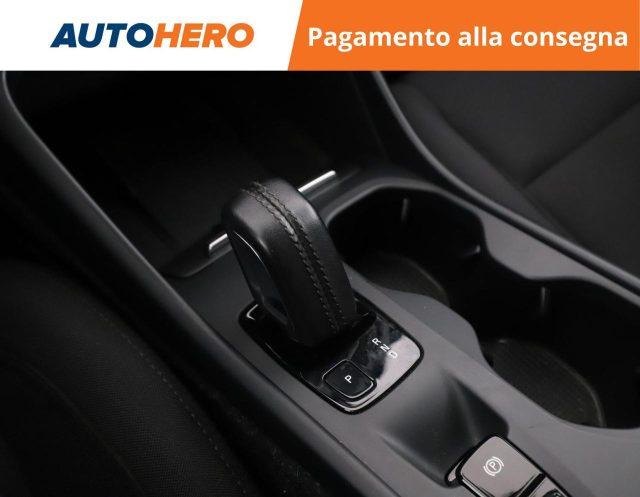 VOLVO XC40 T3 Geartronic Momentum Pro