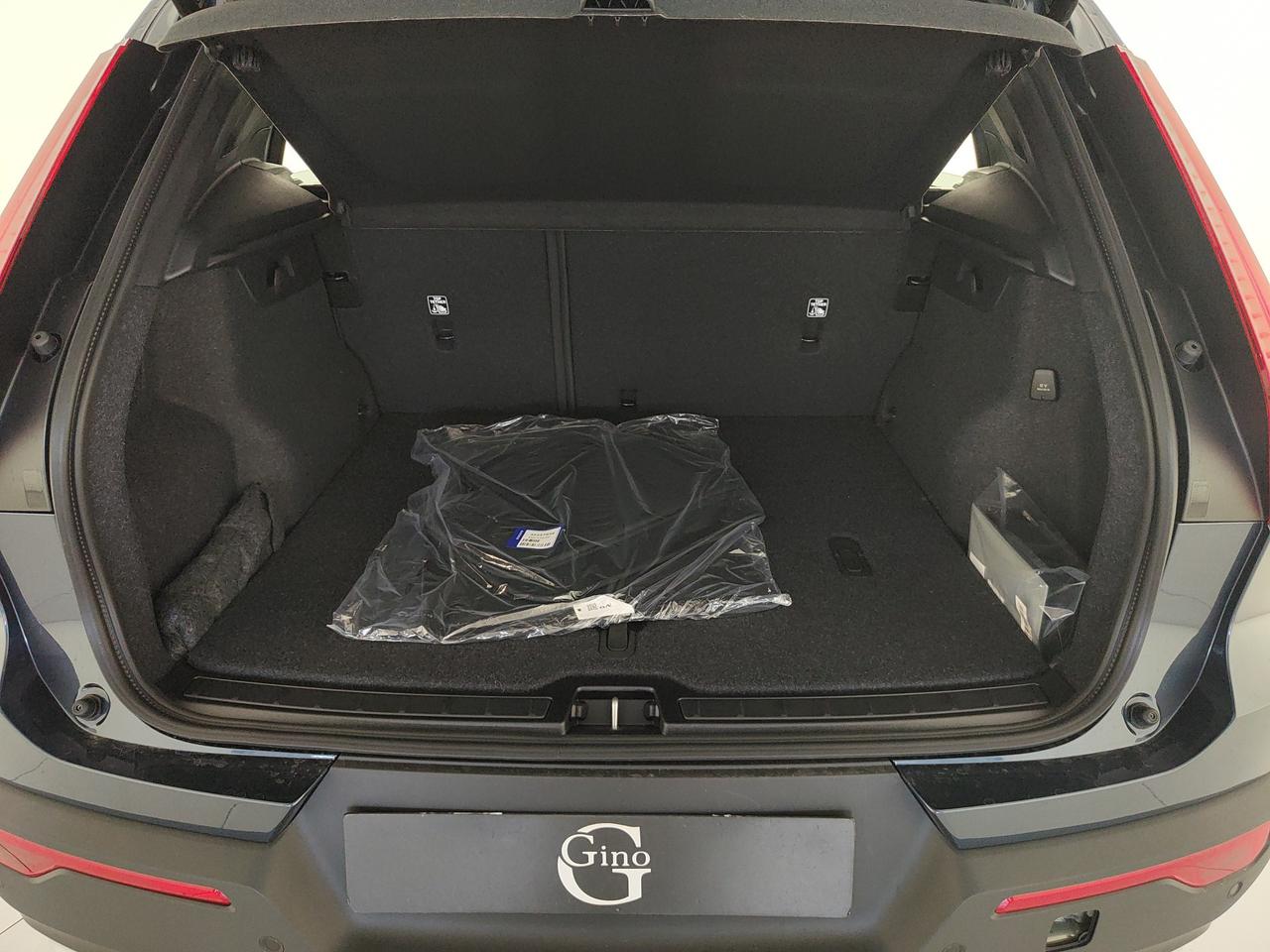 VOLVO XC40 2.0 b3 Core auto