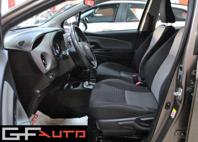 Toyota Yaris Yaris III 2017 5p 1.5h Active my18 * UNICO PROPRIETARIO *