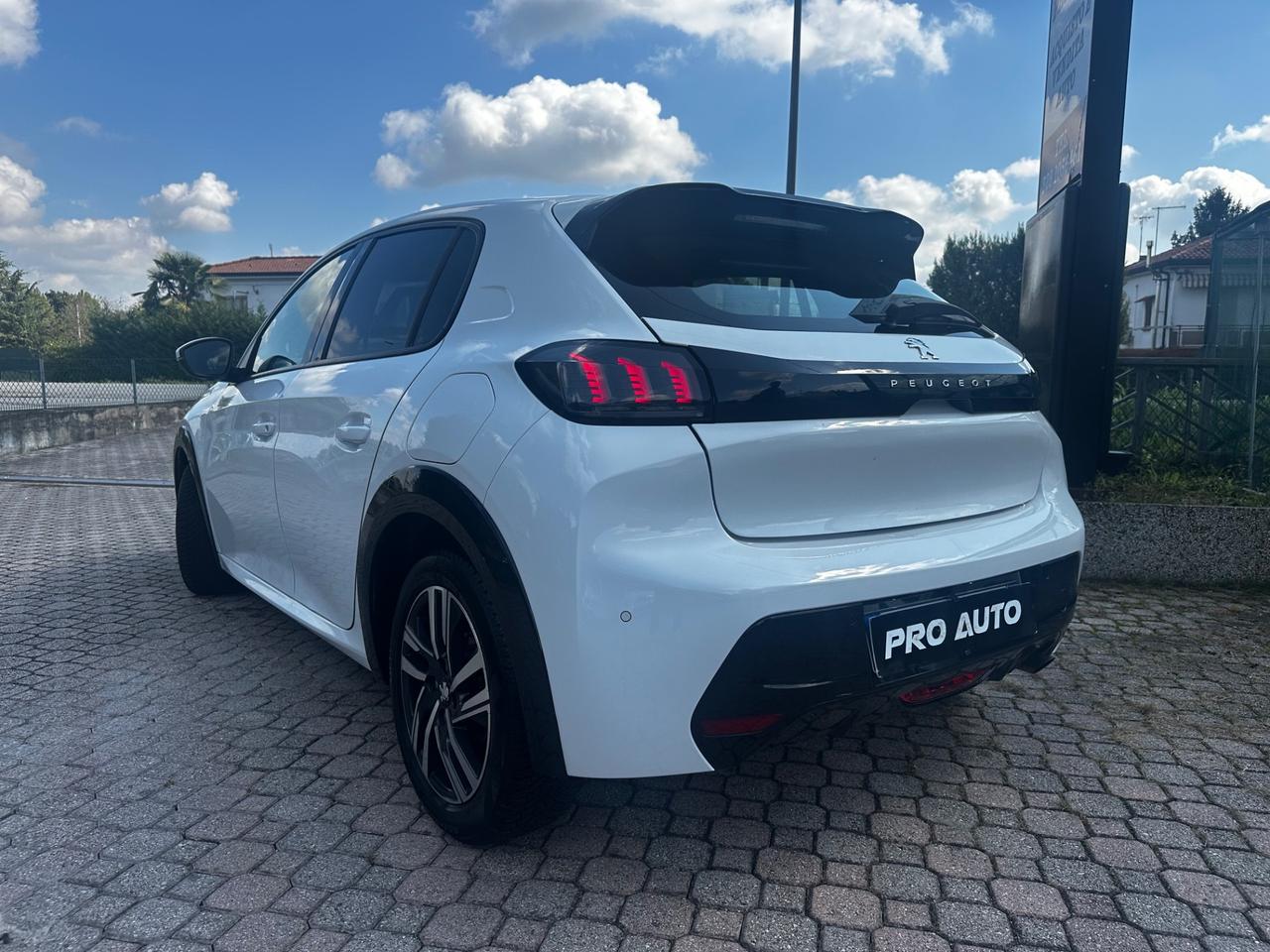 Peugeot 208 PureTech 100 Stop&Start EAT8 5 porte GT Pack