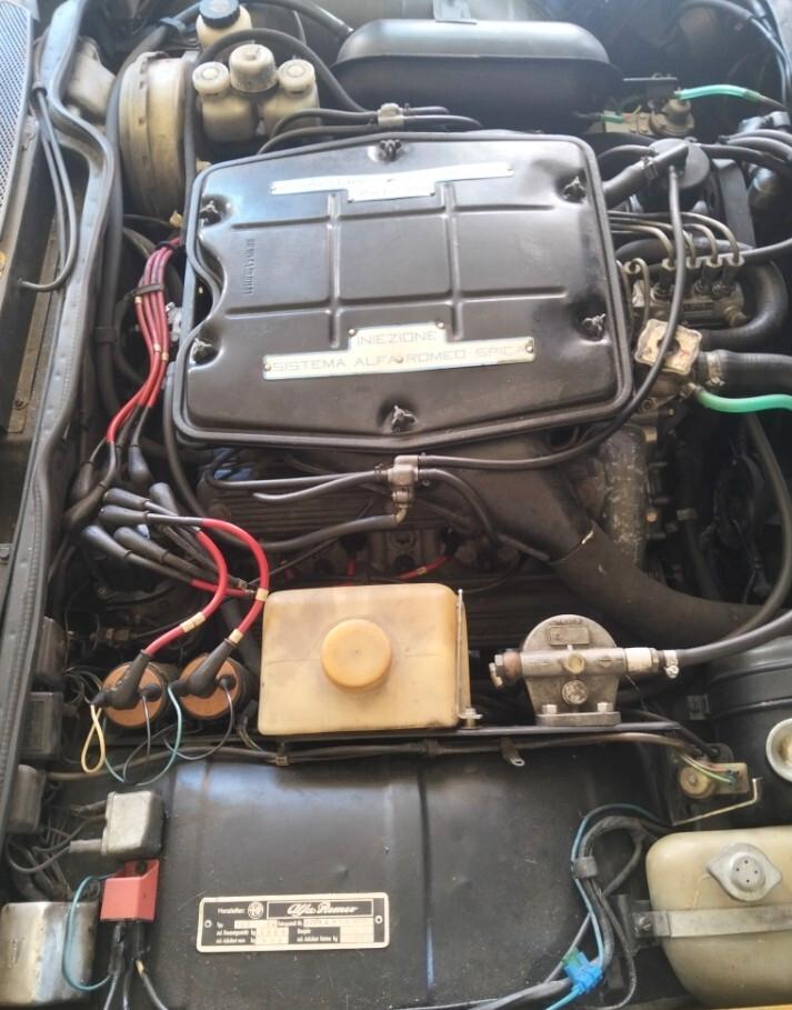 Alfa Romeo Montreal Oro metallizzato