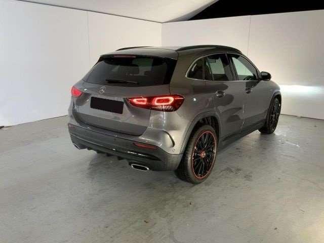 Mercedes-Benz GLA 200 AMG PREMIUM MBUX 64 COLOR LED NIGHT PACK EDITION
