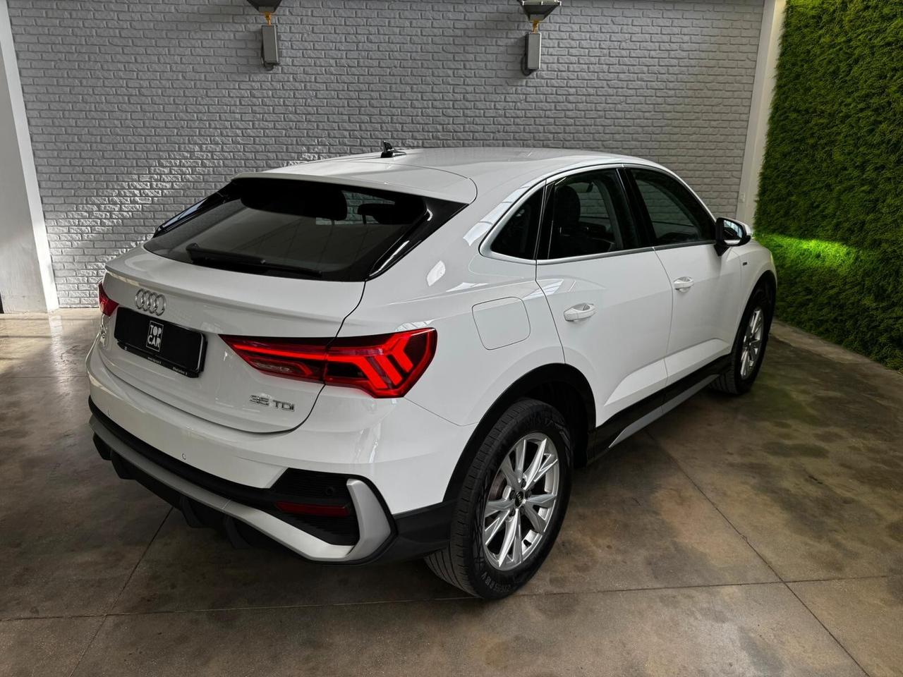 Audi Q3 35 TDI S tronic line edition